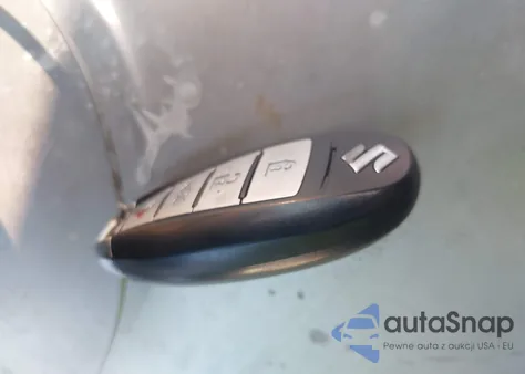 2010 Suzuki Kizashi Se z USA, uszkodzony, nr VIN JS2RE9A33A6100829